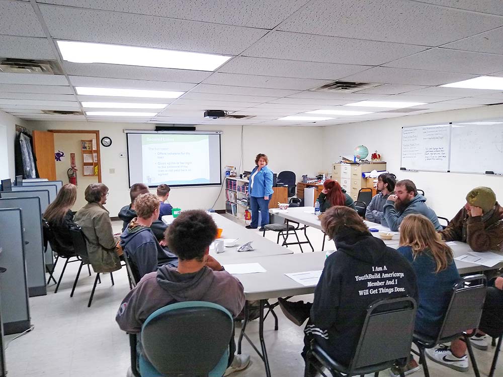 Tawyna instructing a Youth Build class.